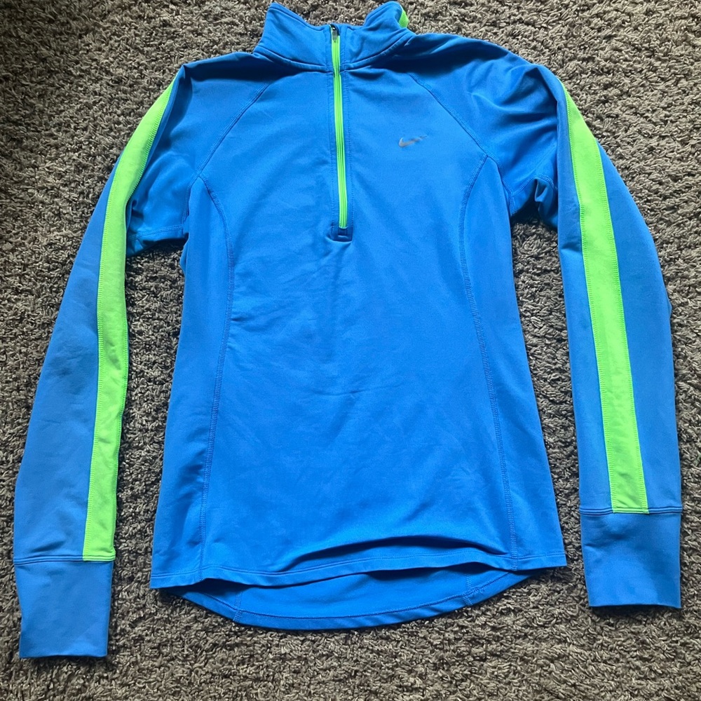 NIKE Running Women's 1/4 zip top sweatshirt ~ Dri Fit ~ Size Small